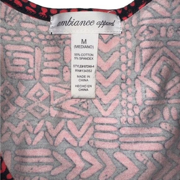 AMBIANCE APPEAL NWOT SIZE MEDIUM HOT PINK TRIBAL CROP TOP - Picture 3 of 3